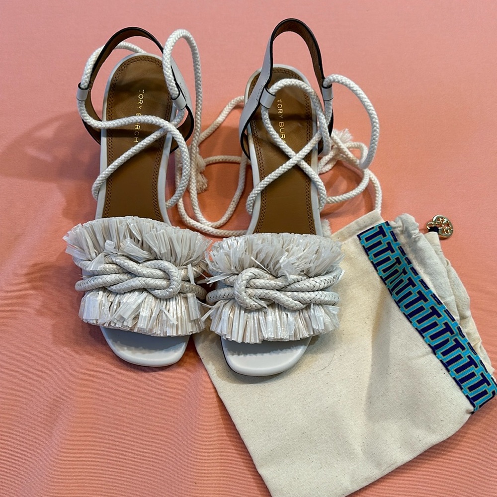 New Tory Burch Shoes. White. Size 6.5. Includes Dust Bag. - Picture 1 of 7